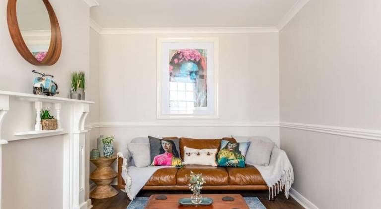 Stylish 2Bed 2Bath Seafront Patio Apartment in Brighton