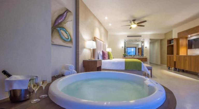 Almar Resort Luxury LGBT Beach Front Experience - Adults Only — photo 4
