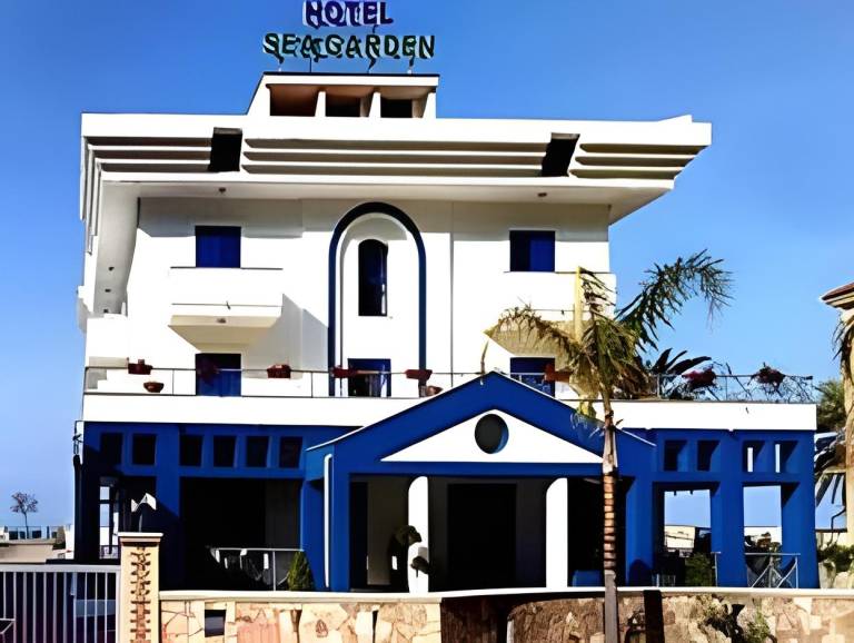 Sea Garden Hotel