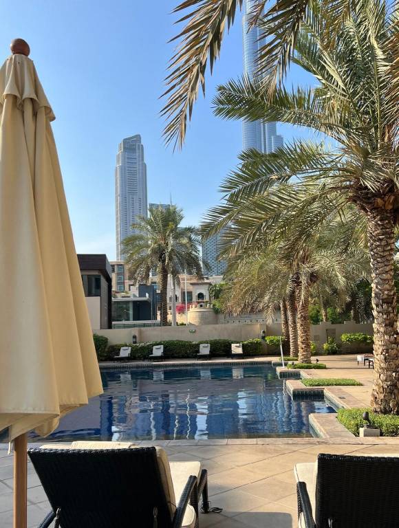 Fully equipped wonderful holiday apartment with pool & terrace | Close to Burj Khalifa | Suitable for remote work | Pet-friendly — photo 2