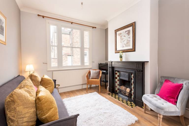Vacation home with fast internet | Close to Shambles | City view | Pet-friendly in York