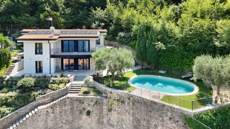 Fully equipped villa with patio, private pool & yard | Pets are welcome in San Giovanni di Fassa