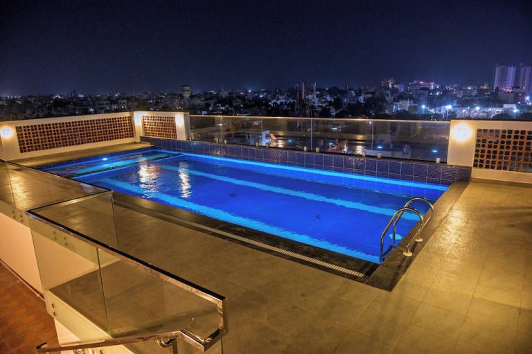 HOTEL TAMIZH GRAND