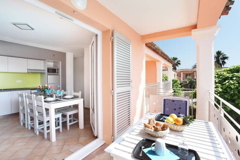 Family-friendly condo with pool | Pets allowed — photo 3