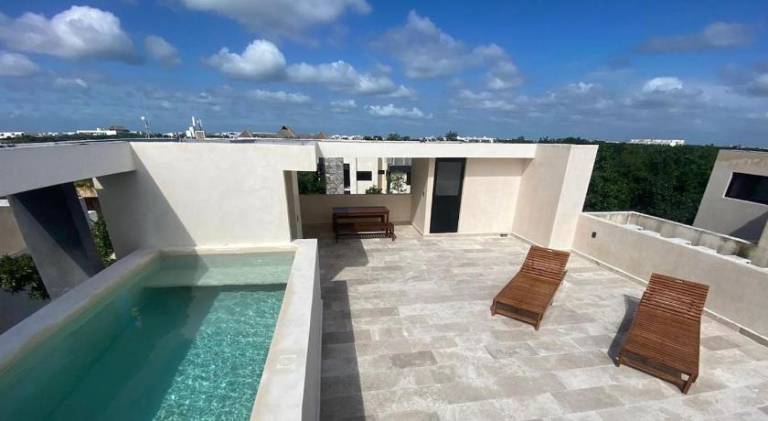 Holiday apartment with terrace & pool in Tulum