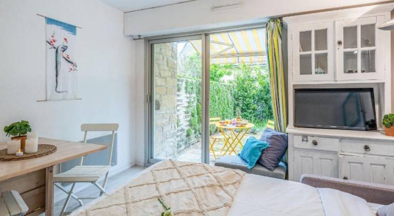Holiday apartment with 1 room for 3 persons — photo 2
