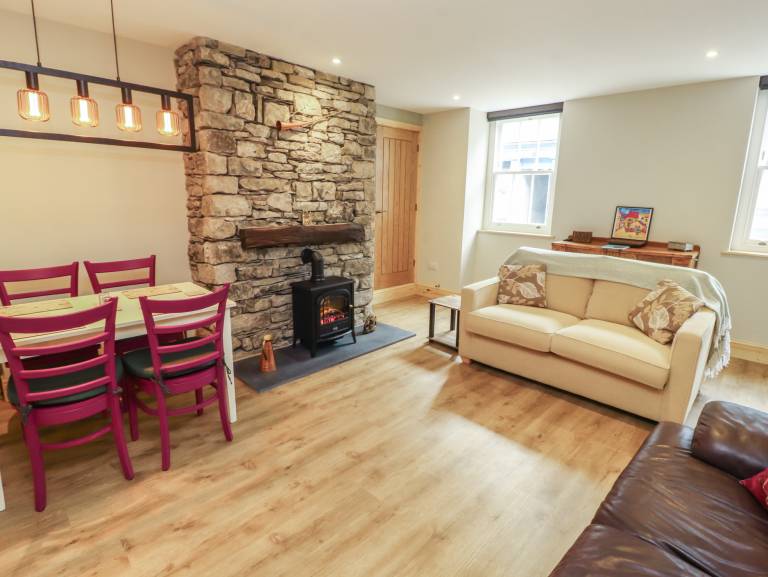 Cottage with yard in Kendal