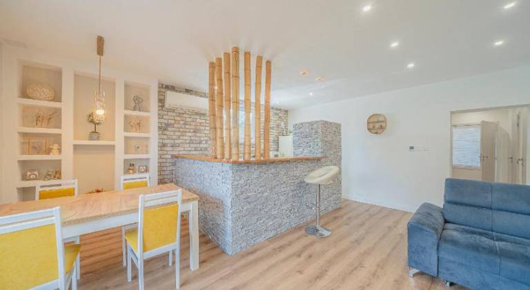 Apartment with terrace & grill — photo 3