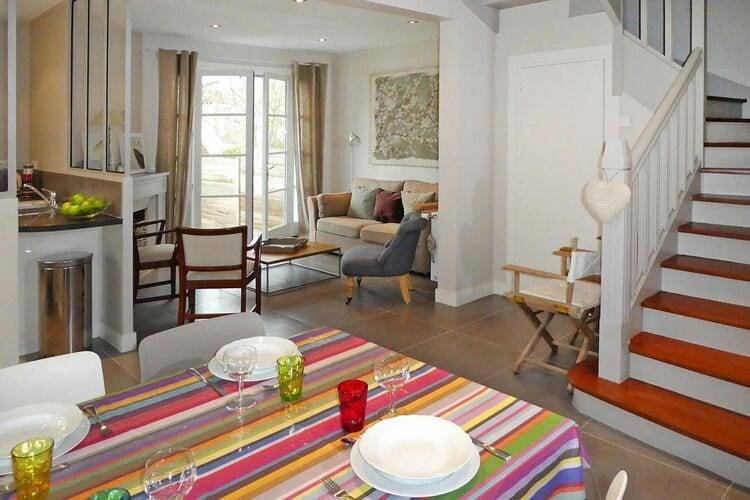 Family-oriented spacious house with garden | Next to the beach | Dogs allowed — photo 4