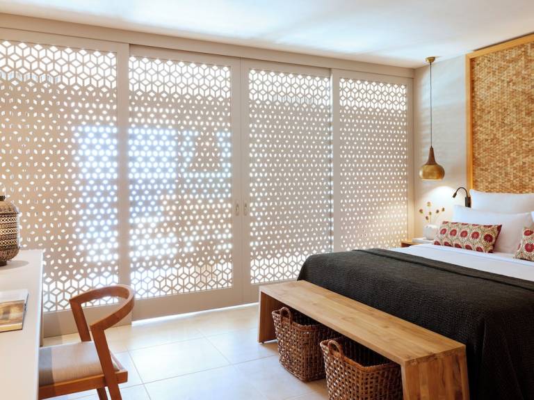 θέρετρο Paralia Karavostasi