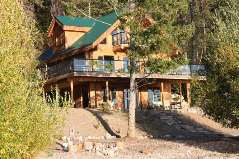 Cabin Lake Country