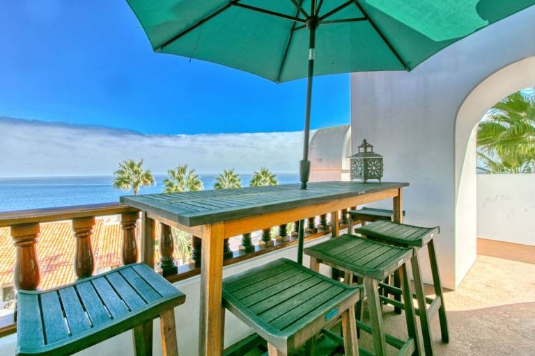 Condo Avalon