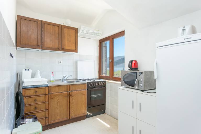 Three bedroom apartment with balcony and sea view Supetar, Brač (A-5670-a) — photo 5