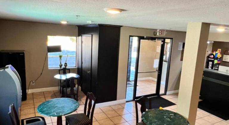 Country Hearth Inn & Suites Augusta — photo 5