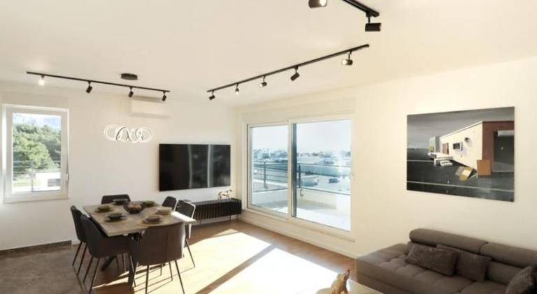 Holiday apartment with terrace — photo 2