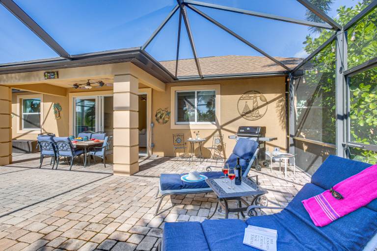 Saltwater Pool & Spa! Tropical Cape Coral Retreat — photo 3