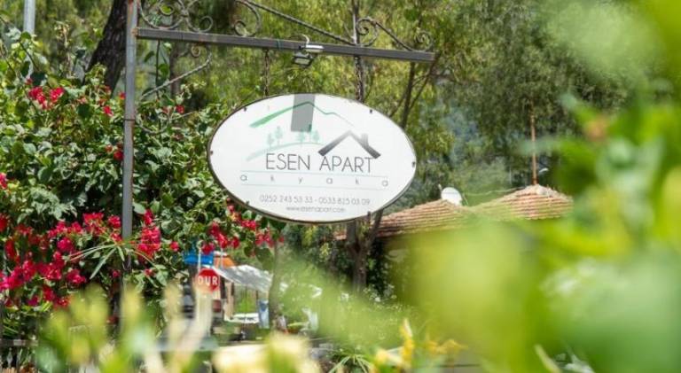 Serviced apartment with garden & terrace | Next to the beach | Pet-friendly in Mugla