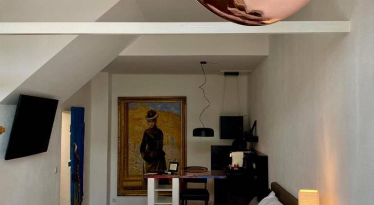 Serviced apartment with garden & terrace — photo 2
