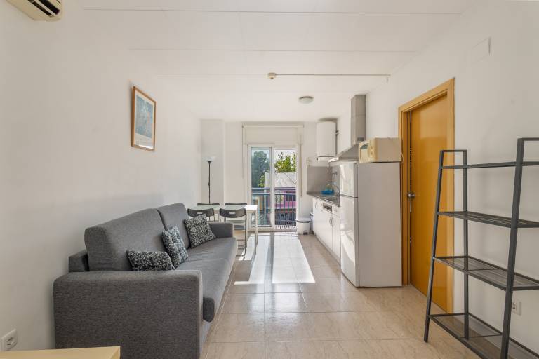 Aparthotel with fast internet | City view | Good for workation in Santa Susanna