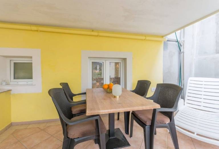 Apartament Sali