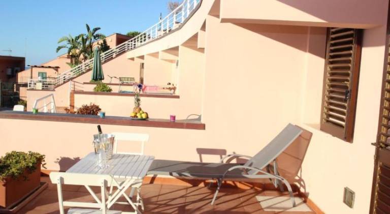 Wonderful holiday apartment with pool & patio | Beach nearby | Dogs allowed in Cefalù