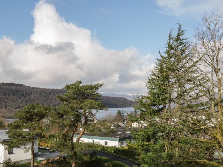 Cottage with jacuzzi & garden | Beach view — photo 3