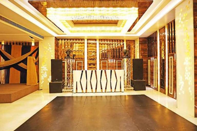 Fabhotel Ronald Inn