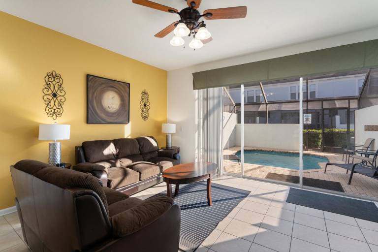 Windsor Hills 3 Bedroom Private Pool Townhome 0866
