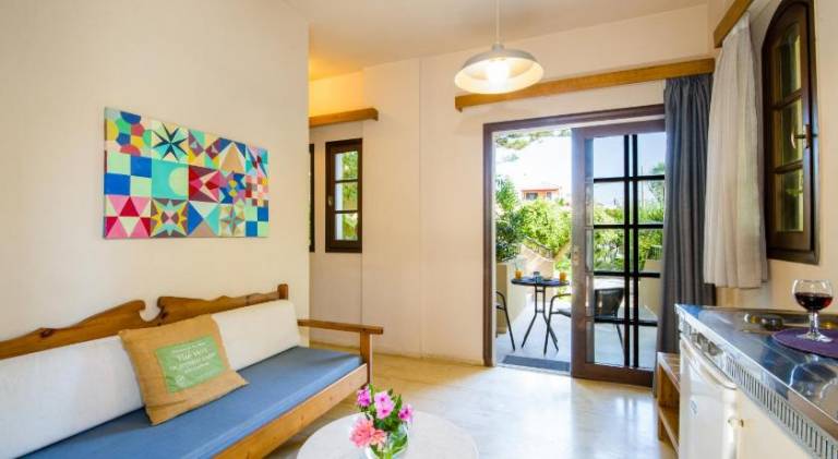 Holiday apartment with garden & terrace — photo 2
