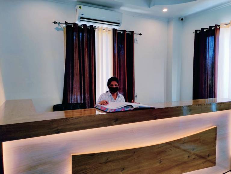 HOTEL CORBETT VANSH — photo 5