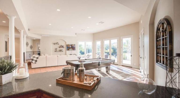 Vacation home with pool & jacuzzi | Suitable for remote work — photo 3