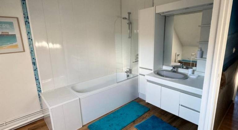 Rental apartment with 4 rooms for 8 persons — photo 2