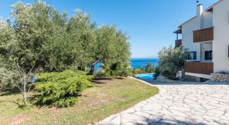 Spacious villa with pool | Next to the beach | Pet-friendly — photo 4