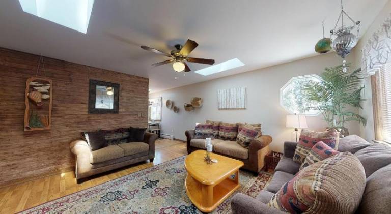 Vacation home with barbecue | Dogs allowed in Colorado Springs, CO