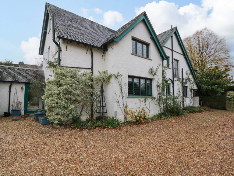 Children-friendly beautiful cottage with yard | Pets are welcome — photo 2