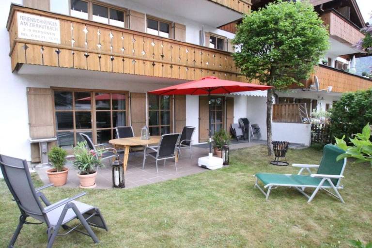 Vacation home with garden — photo 3
