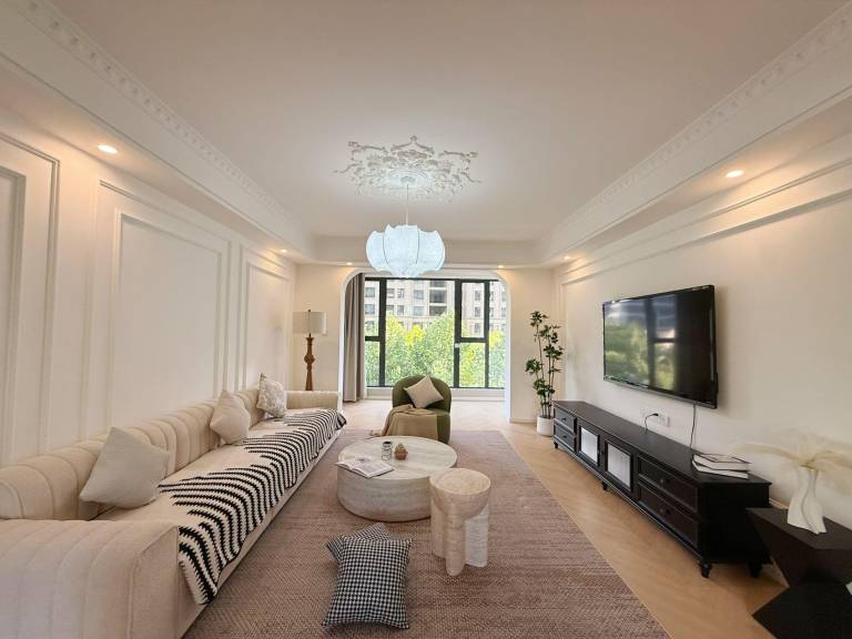 Apartment  Holiday Inn Express Shanghai Zhabei