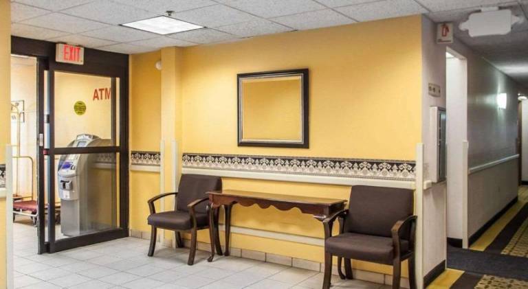 Rodeway Inn & Suites Milwaukee Airport — photo 5