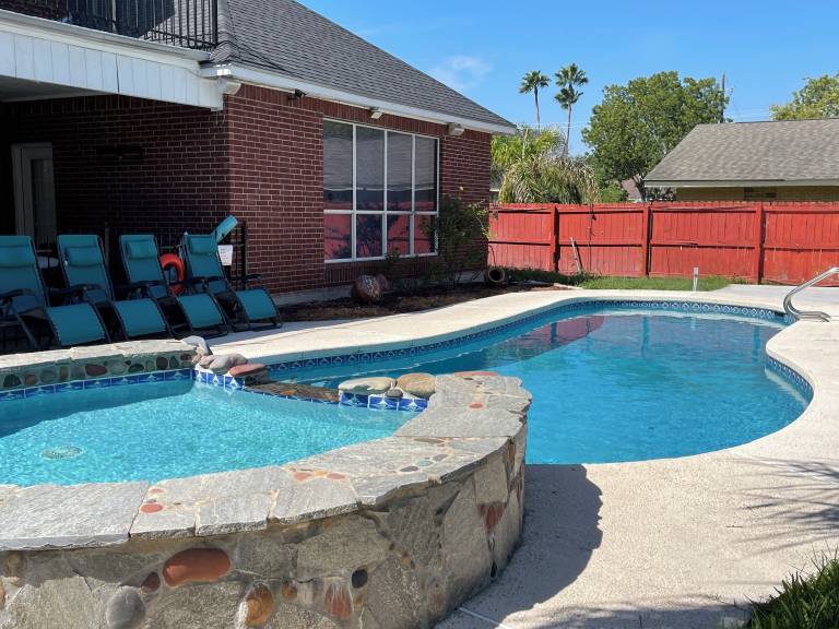 House Regency Park Estates