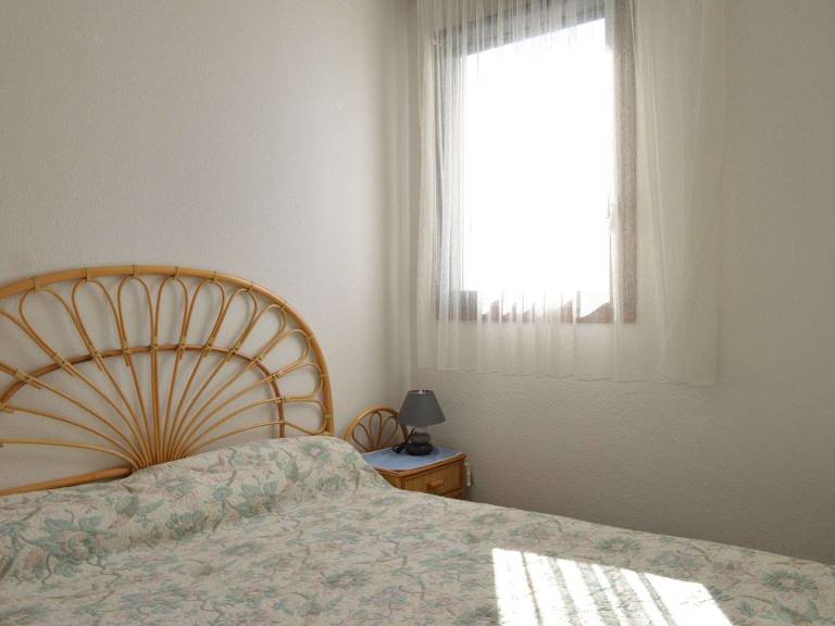 Holiday apartment with pool — photo 4