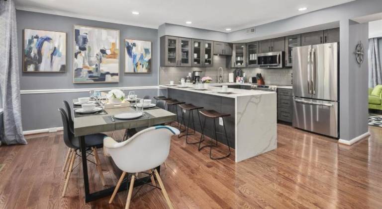 Pleasant vacation home | Dogs allowed in Sterling, MD