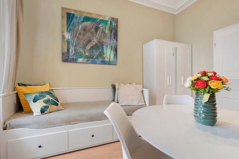 Charming Black Forest Apartments 3 – Central, 2 Bedrooms, 3 Guests, Bright — photo 3