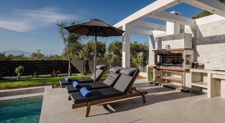 Fully equipped nice villa with patio, private pool & barbecue | Next to the beach | Suitable for remote work | Pet-friendly — photo 3