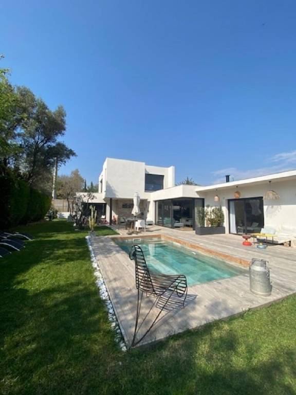 Villa Carnoux-en-Provence