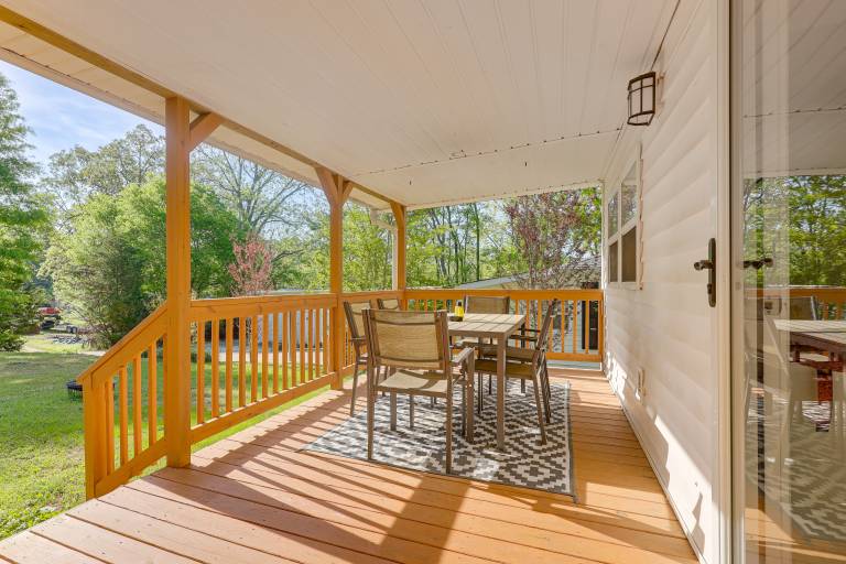 Fun w/ Family! West Blocton Home w/ Games & Grill in Al