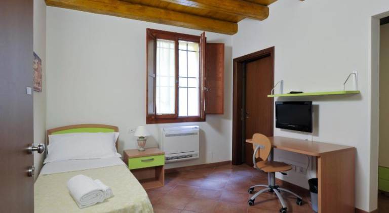 Serviced apartment | Close to Two Towers | Dogs allowed in Bol
