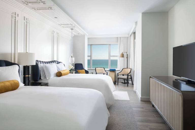 Resort Fisher Island