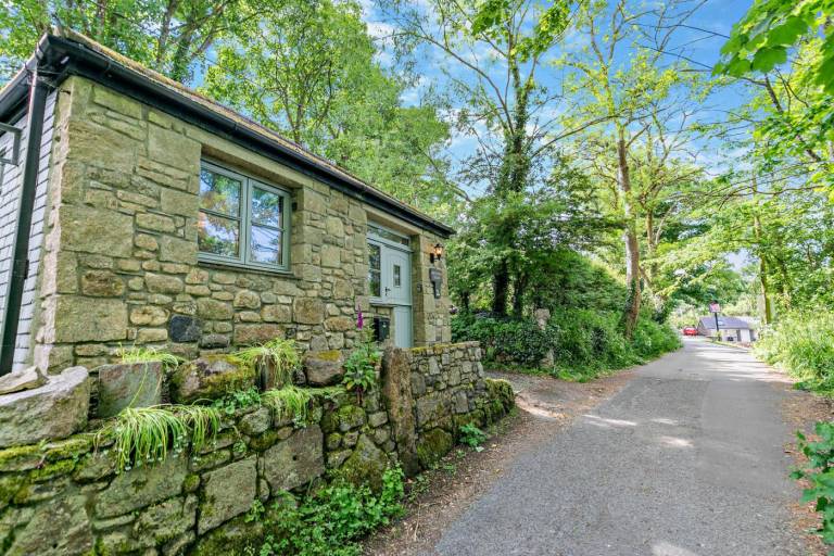 Cottage with terrace in Penzance