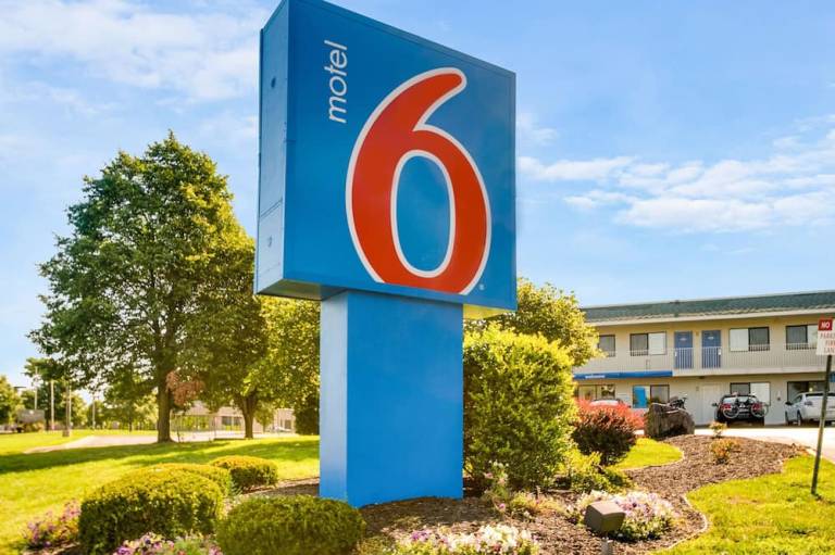 Motel 6 Lenexa KS Kansas City Southwest