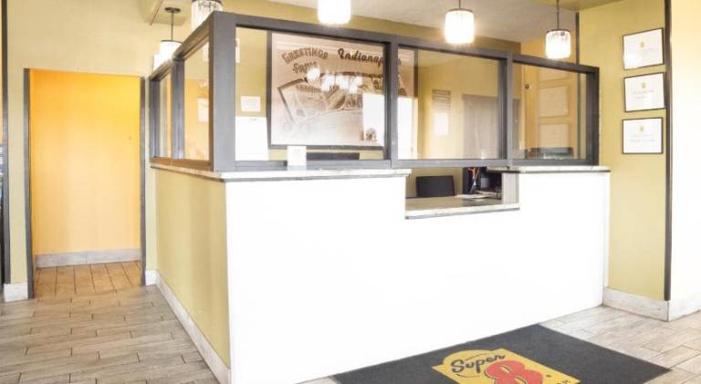 Super 8 By Wyndham Indianapolis South — photo 3